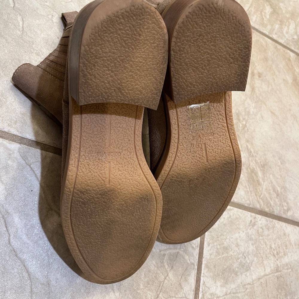 Dolce Vita suede boots, size 8.5 - Picture 4 of 4